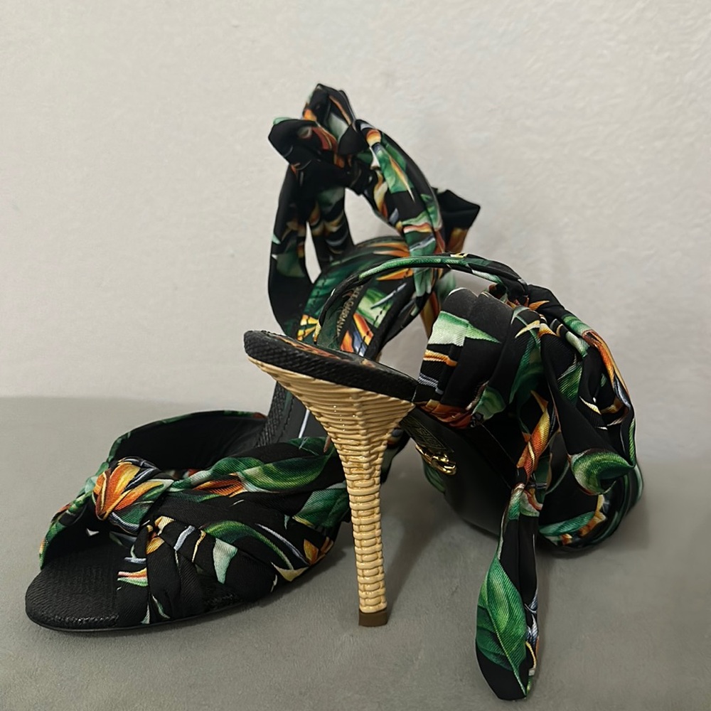 DOLCE GABBANA HEELS